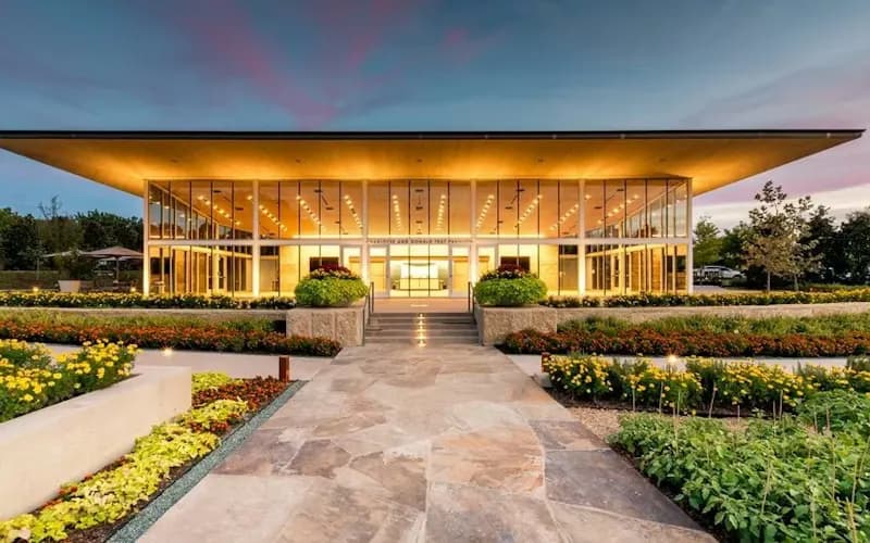 Dallas Arboretum and Botanical Garden business background image